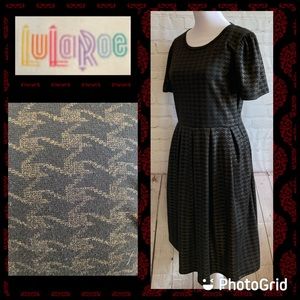 🦜LuLaRoe Medium black gold Elegant Amelia